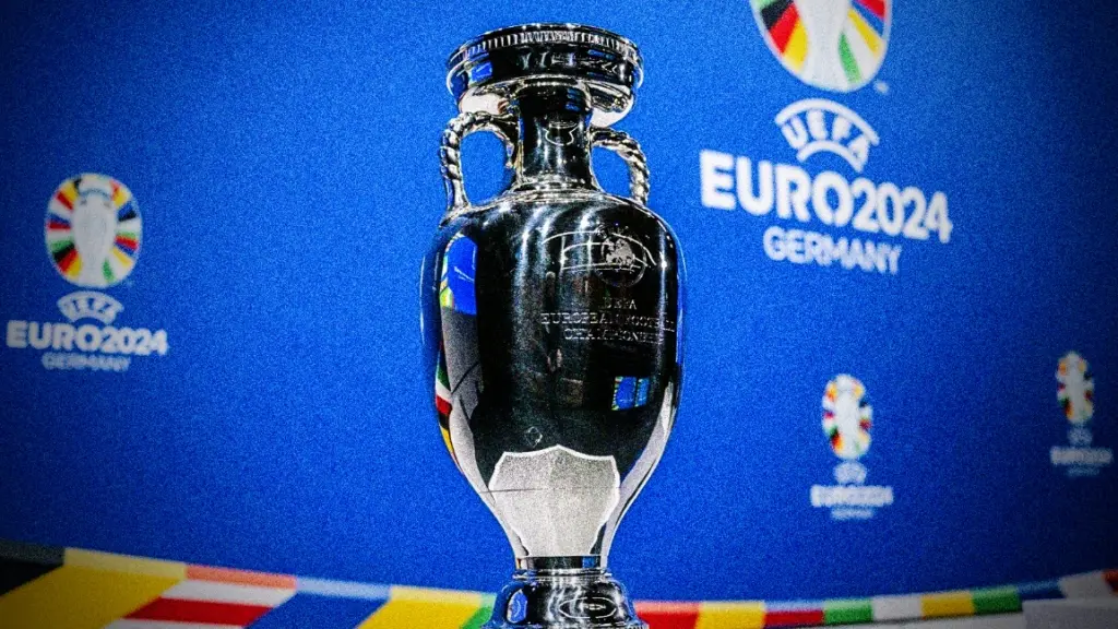 Giải đáp thắc mắc UEFA tổ chức Euro mấy năm 1 lần?